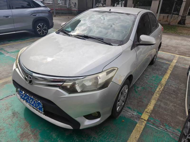 Toyota Vios 2014 Toyota Vios 2014 صورة سيارة