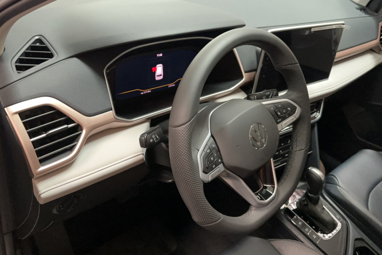 Volkswagen Tharu 2024 car image #11