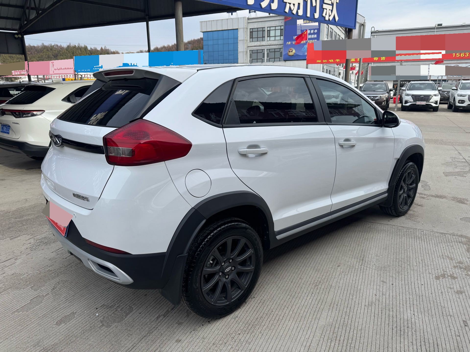 Chery Tiggo 3x 2024 immagine di auto #4