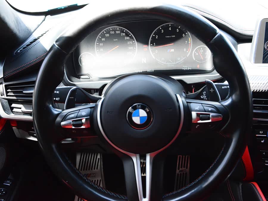 BMW X6 M 2016 car image #21