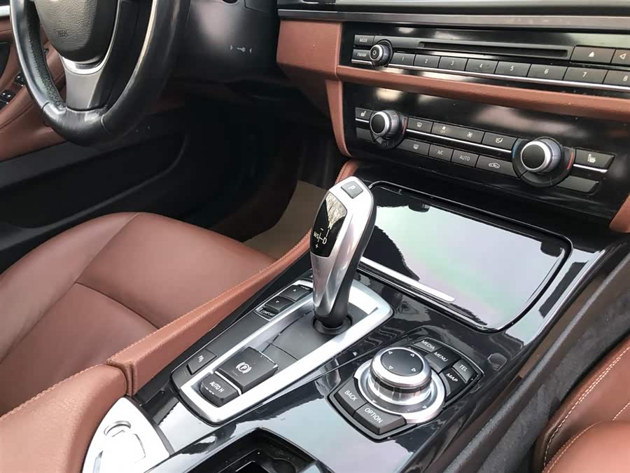 BMW 5 Series (Imported) 2014 car image #21