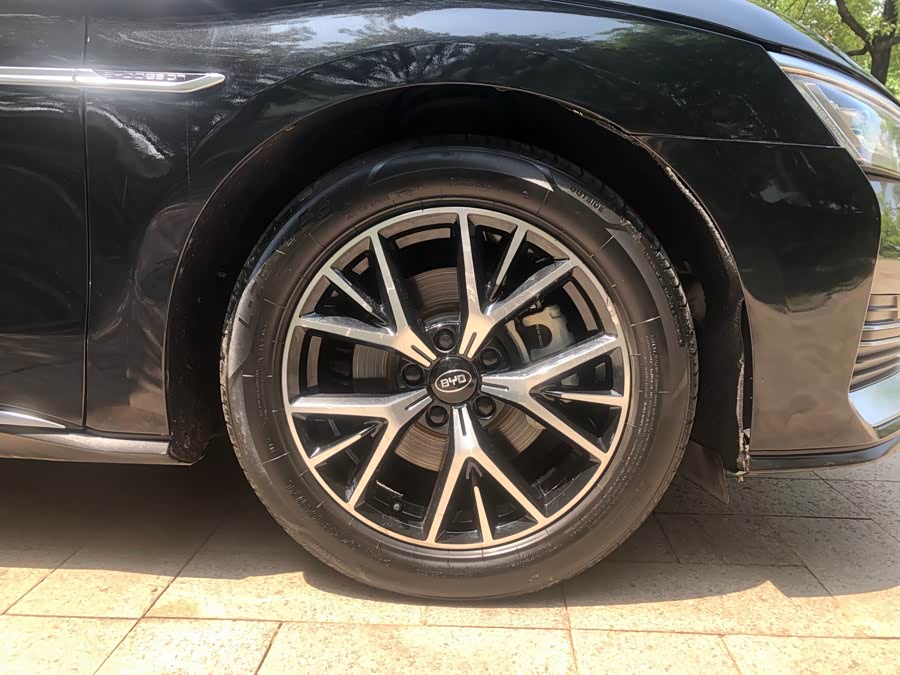 BYD e9 2021 #21 BYD e9 2021 car image #21