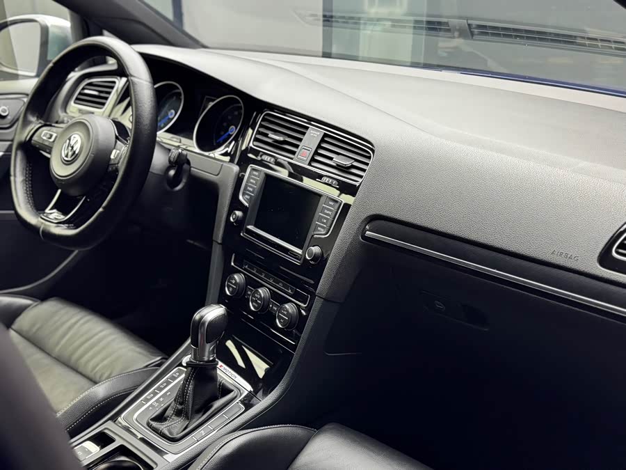 Volkswagen Golf (Imported) 2016 imagem de carro #21