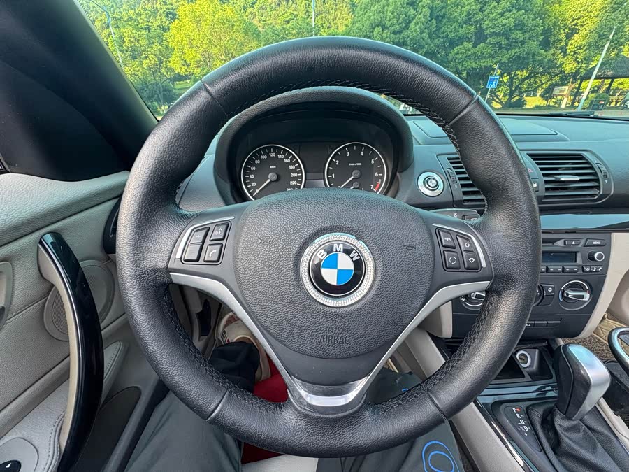 BMW 1 Series (Imported) 2012 car image #21