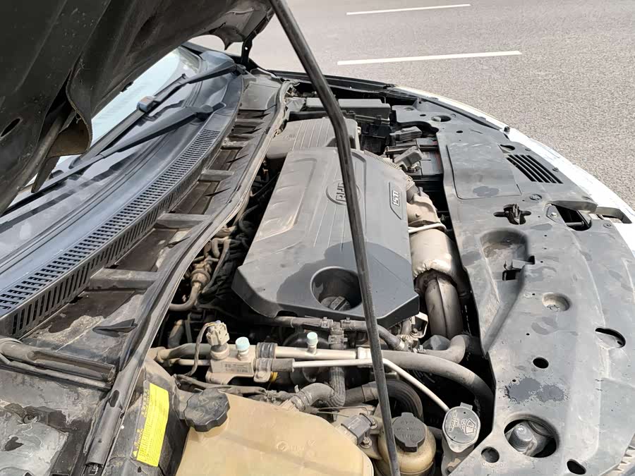 BYD G5 2015 car image #21