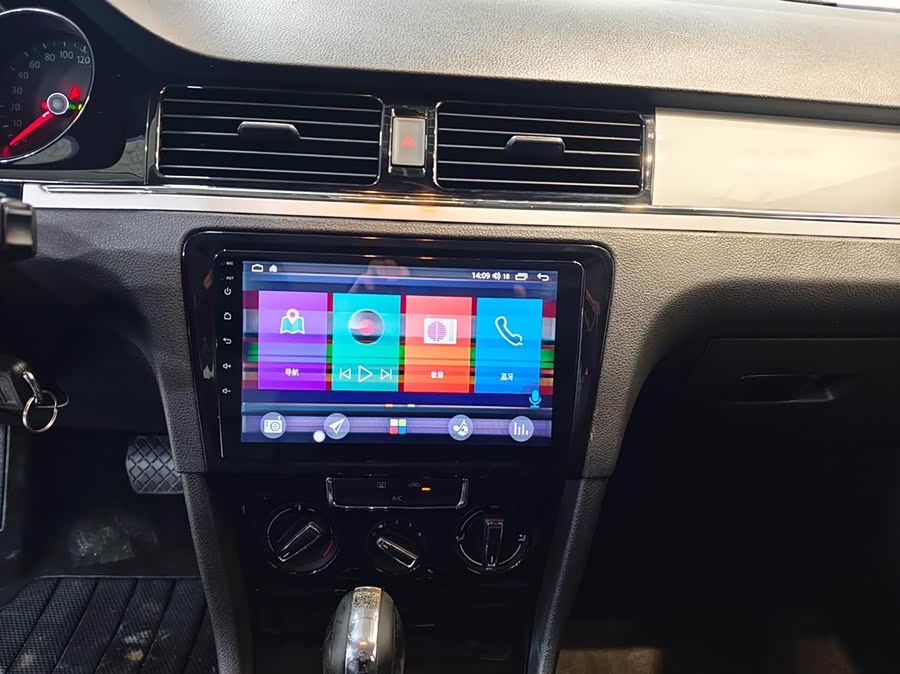 Volkswagen Bora 2015 immagine di auto #21