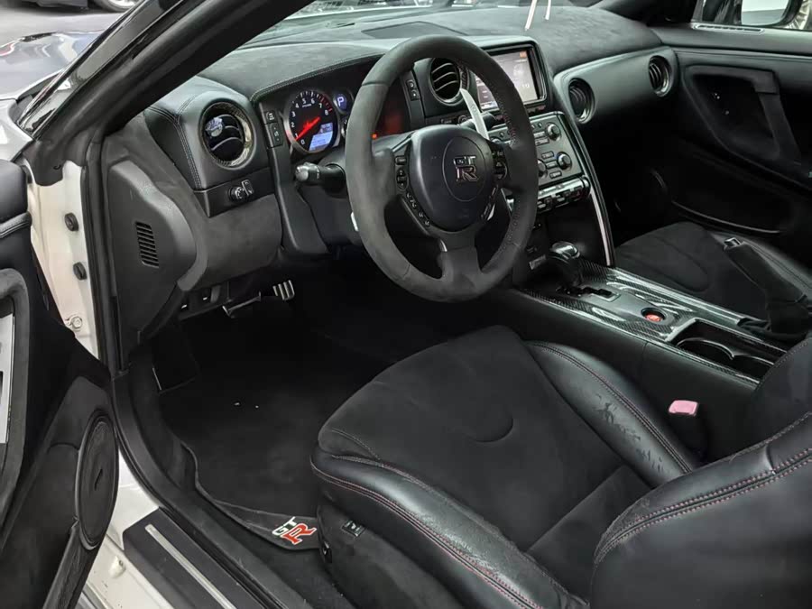 日产 日产GT-R 2014 汽车图片 #21
