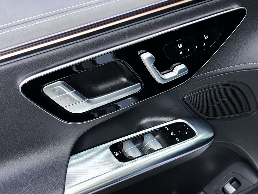 Mercedes-Benz EQE Class 2023 #21 Mercedes-Benz EQE Class 2023 immagine di auto #21