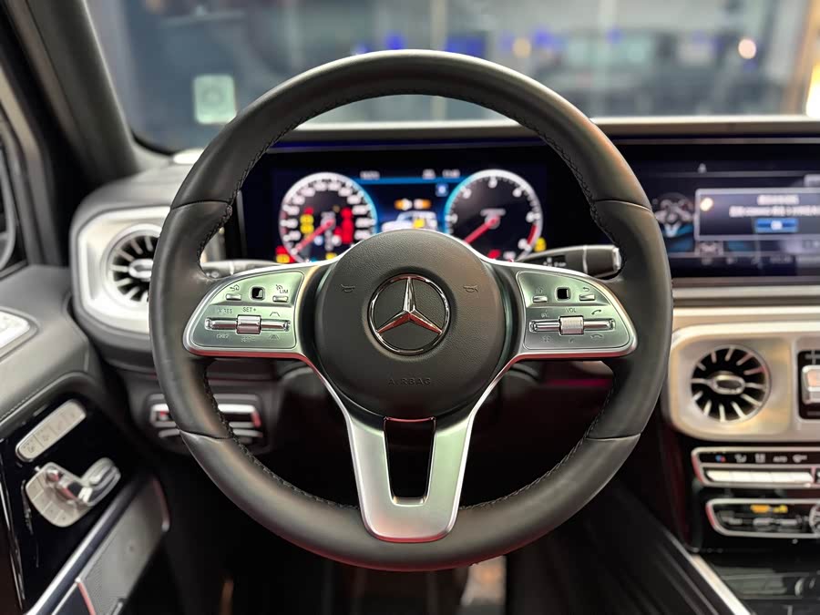 Mercedes-Benz car image #21