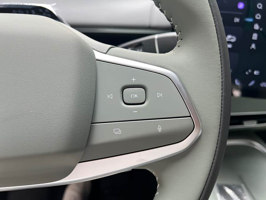 Deepal S07 2023 car image #21