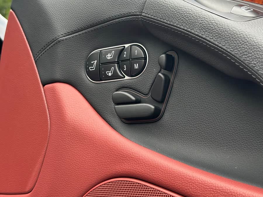 Mercedes-Benz SL Class 2009 car image #21