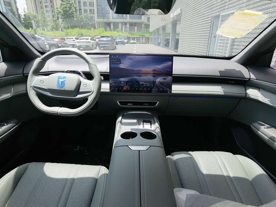 Deepal S07 2025 #21 Deepal S07 2025 car image #21