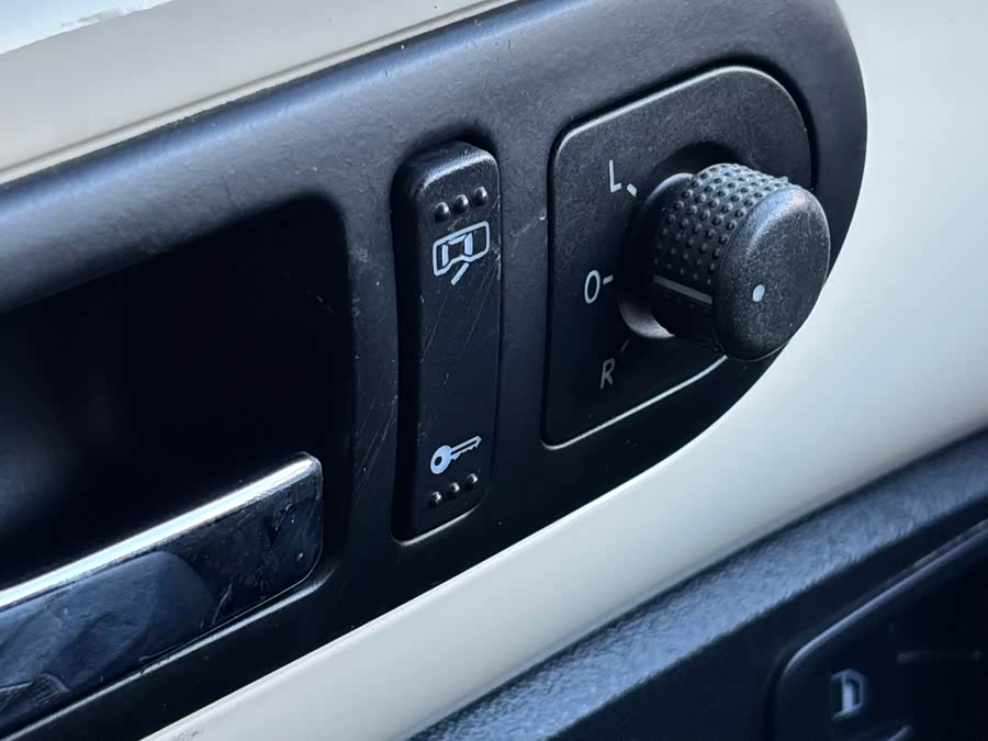 Volkswagen Beetle 2009 immagine di auto #21