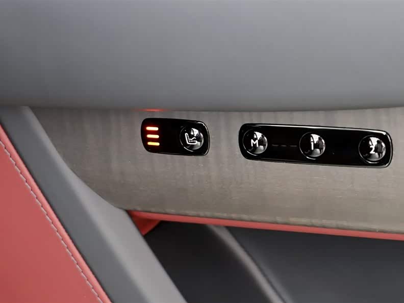 Rolls-Royce Cullinan 2021 car image #21