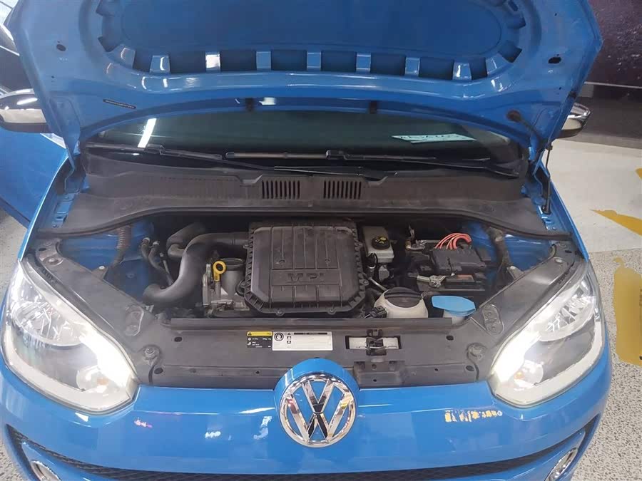 Volkswagen up! 2016 imagem de carro #21