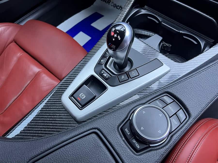 BMW M6 2016 car image #21