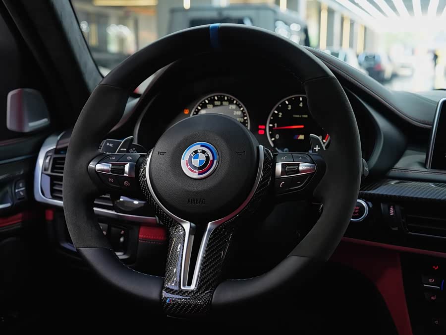 BMW X6 M 2017 #21 BMW X6 M 2017 car image #21