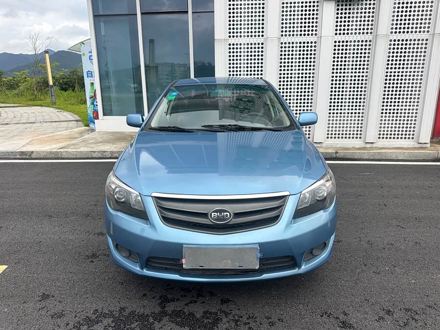 BYD L3 2015 car image #21