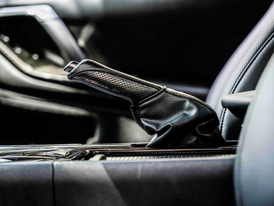 日产 日产GT-R 2012 汽车图片 #21