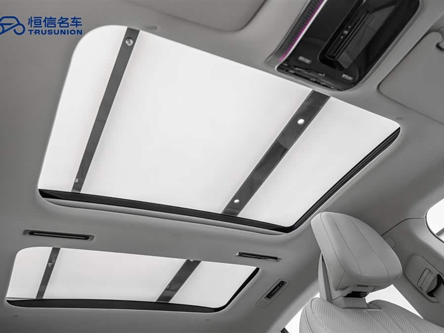 Mercedes-Benz EQS Class 2023 car image #21