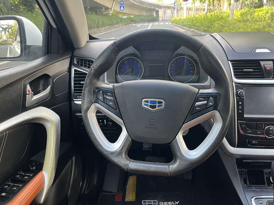 GEELY Emgrand 2015 car image #21