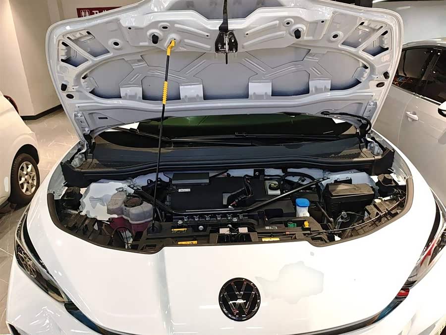 Volkswagen ID.UNYX 06 2025 #21 Volkswagen ID.UNYX 06 2025 imagen de coche #21