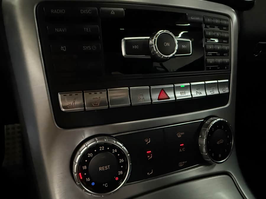 Mercedes-Benz SLK Class 2014 car image #21