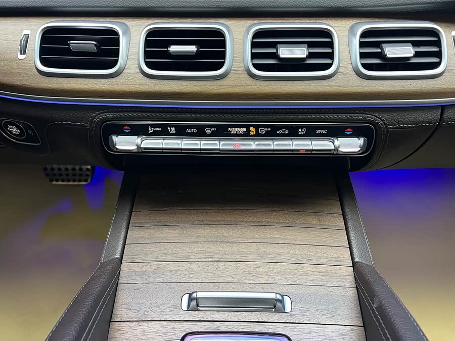 Mercedes-Benz GLS Class 2020 #21 Mercedes-Benz GLS Class 2020 car image #21