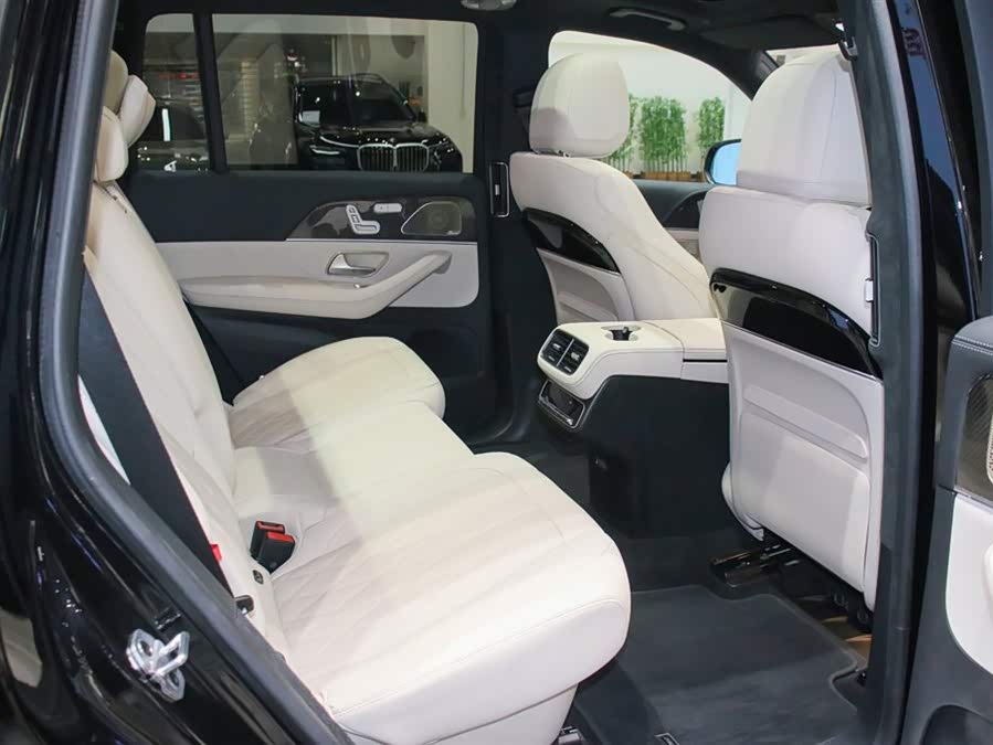 Mercedes-Benz GLS AMG 2024 car image #21