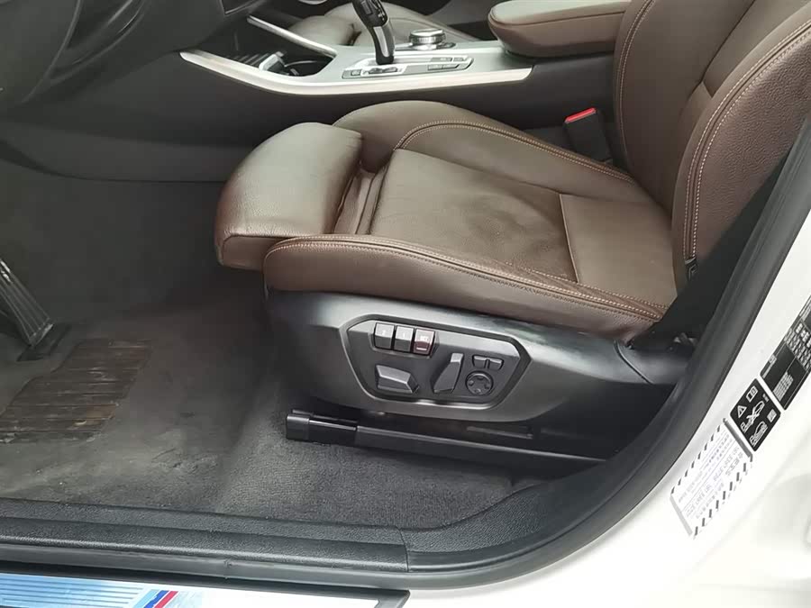 BMW X4 2017 car image #21