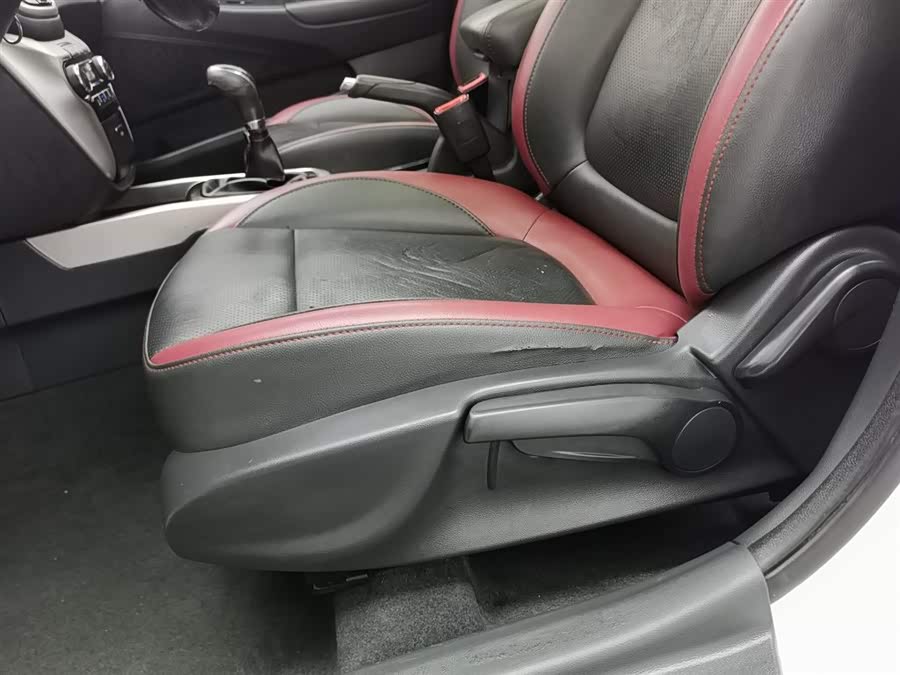 Changan Eado XT 2015 изображение автомобиля #21