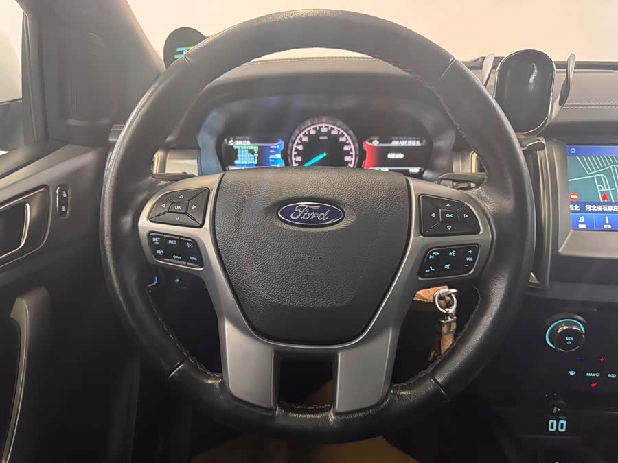 Ford Everest 2019 #21 Ford Everest 2019 car image #21