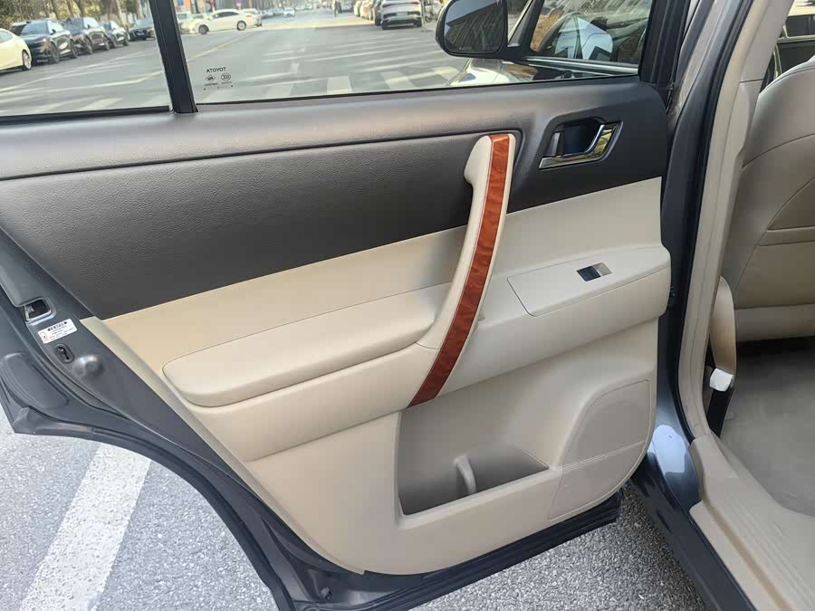 丰田 汉兰达 2010 汽车图片 #21