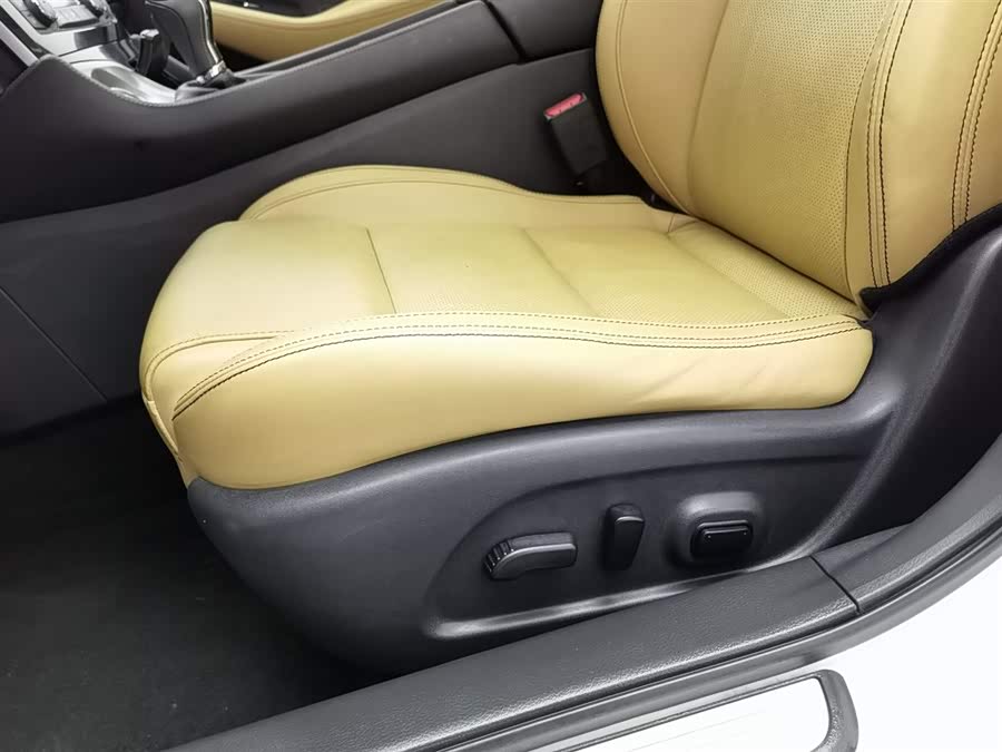 Nissan Maxima 2018 car image #21