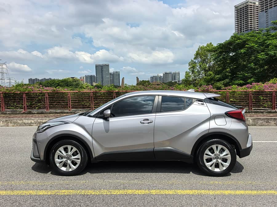 Toyota Izoa 2023 #21 Toyota Izoa 2023 immagine di auto #21