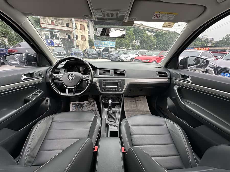 Volkswagen Lavida 2018 car image #21