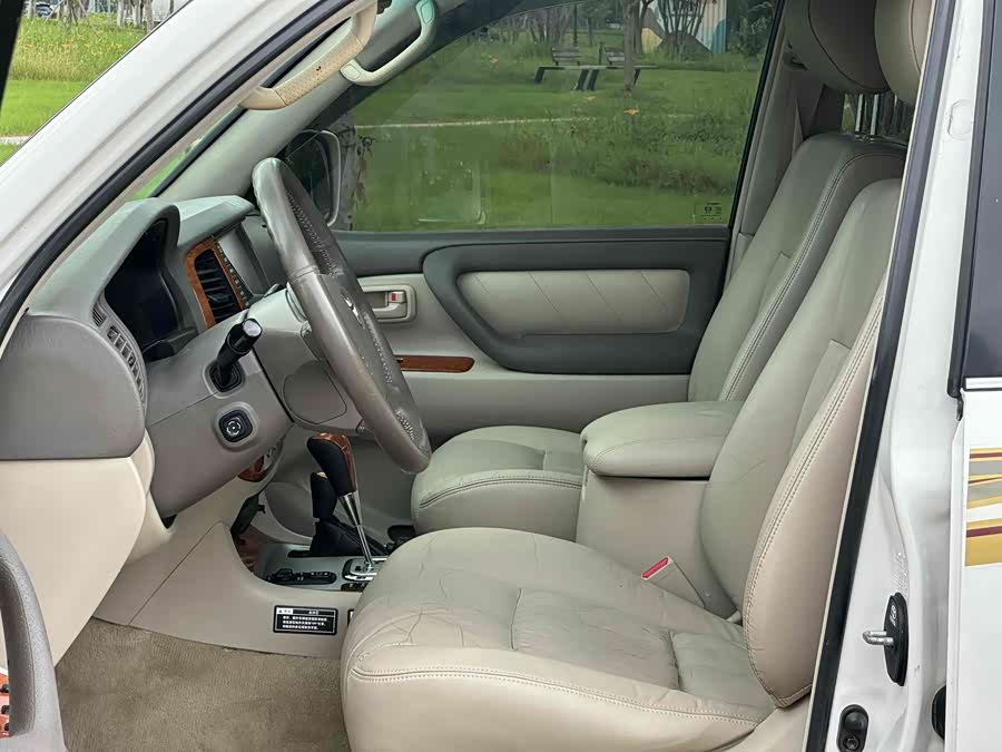 丰田 兰德酷路泽 2006 汽车图片 #21