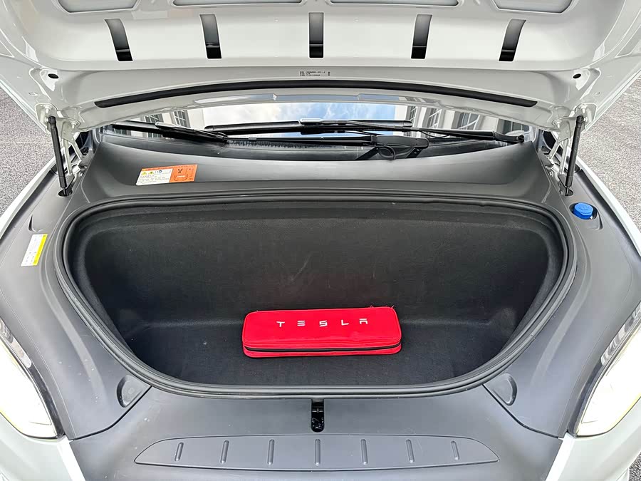 Tesla Model X 2017 #21 Tesla Model X 2017 car image #21