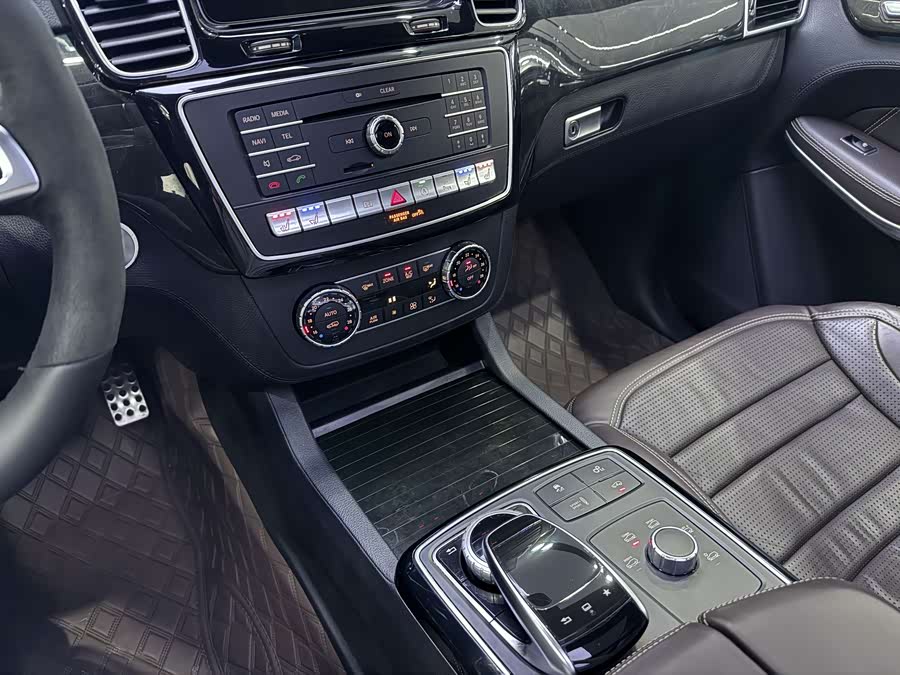 Mercedes-Benz GLS AMG 2017 #21 Mercedes-Benz GLS AMG 2017 car image #21