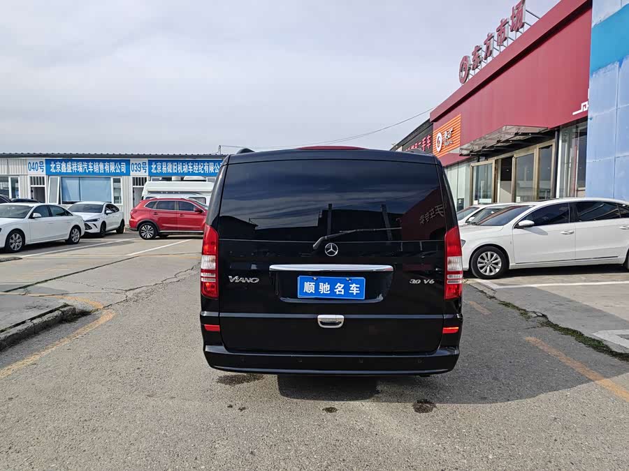 奔驰 唯雅诺 2016 汽车图片 #21