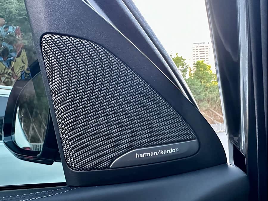 BMW X6 M 2021 #21 BMW X6 M 2021 car image #21