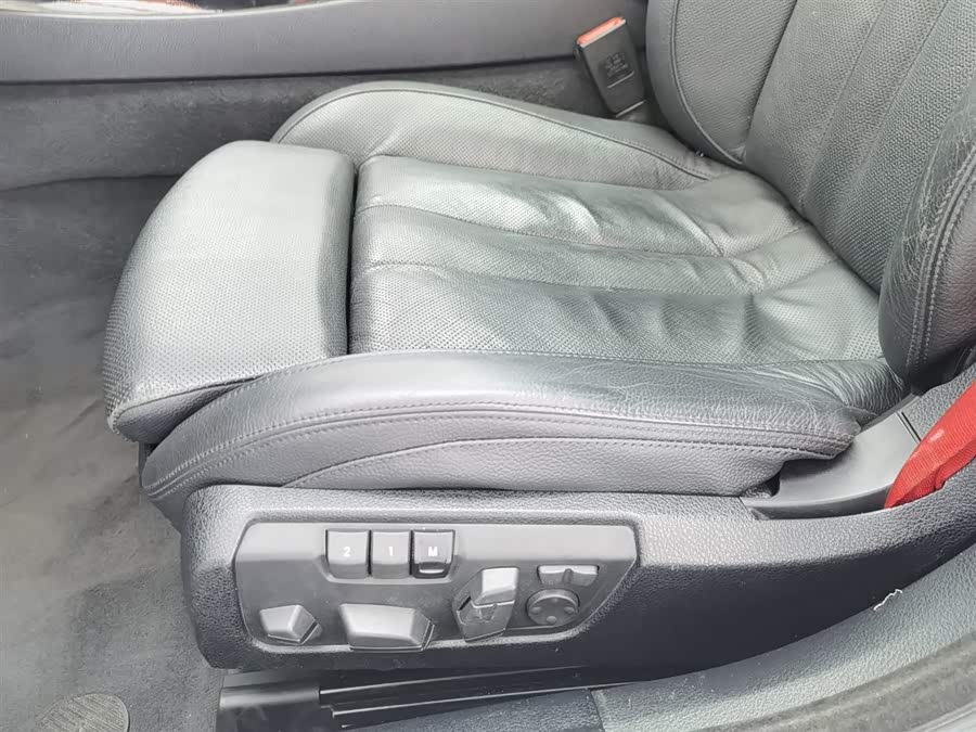 BMW 6 Series 2015 car image #21