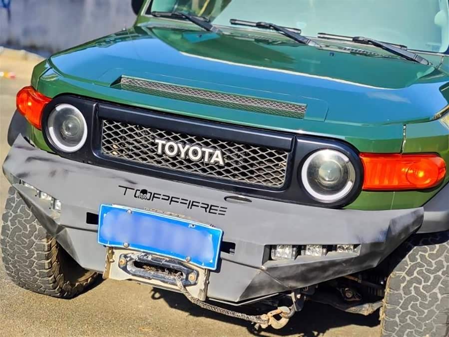 Toyota FJ Cruiser 2011 car image #21