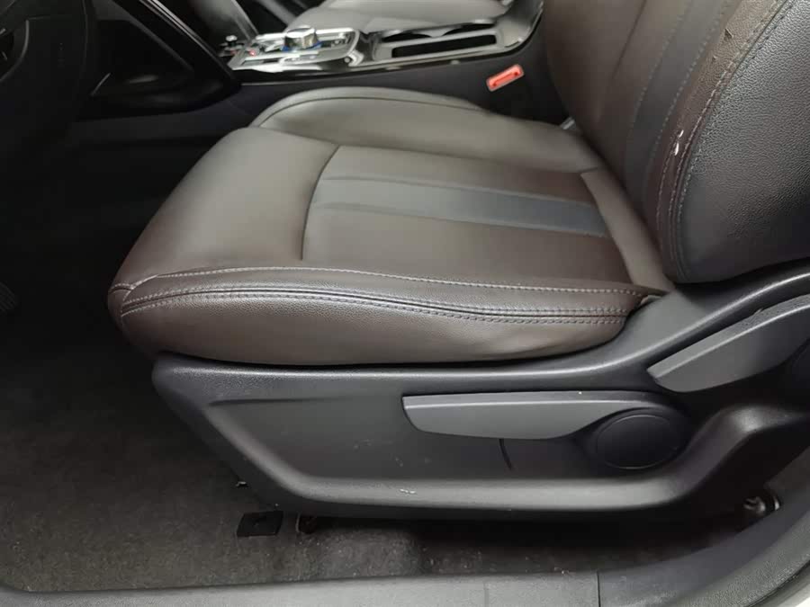 GAC ix4 2019 immagine di auto #21