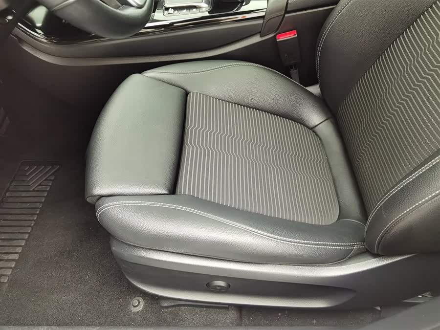 Mercedes-Benz A Class (Imported) 2020 #21 Mercedes-Benz A Class (Imported) 2020 car image #21