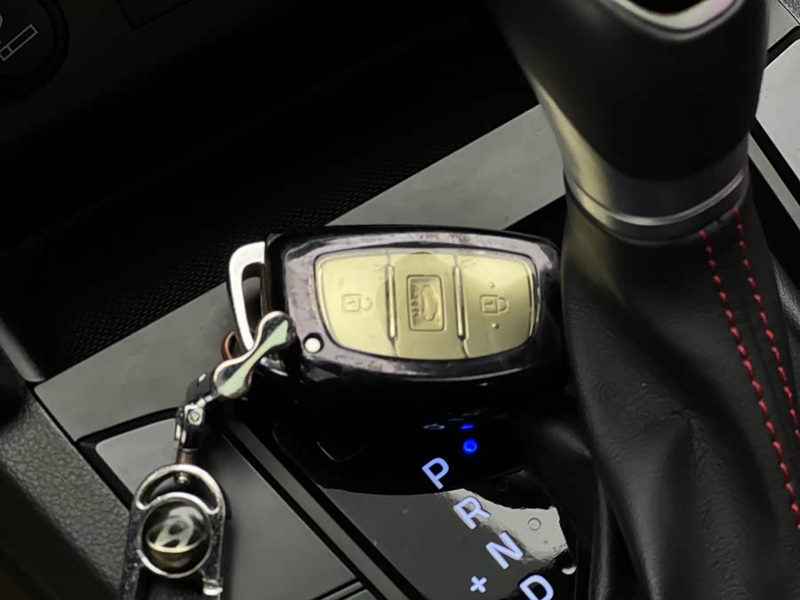 Hyundai C3R 2020 car image #21