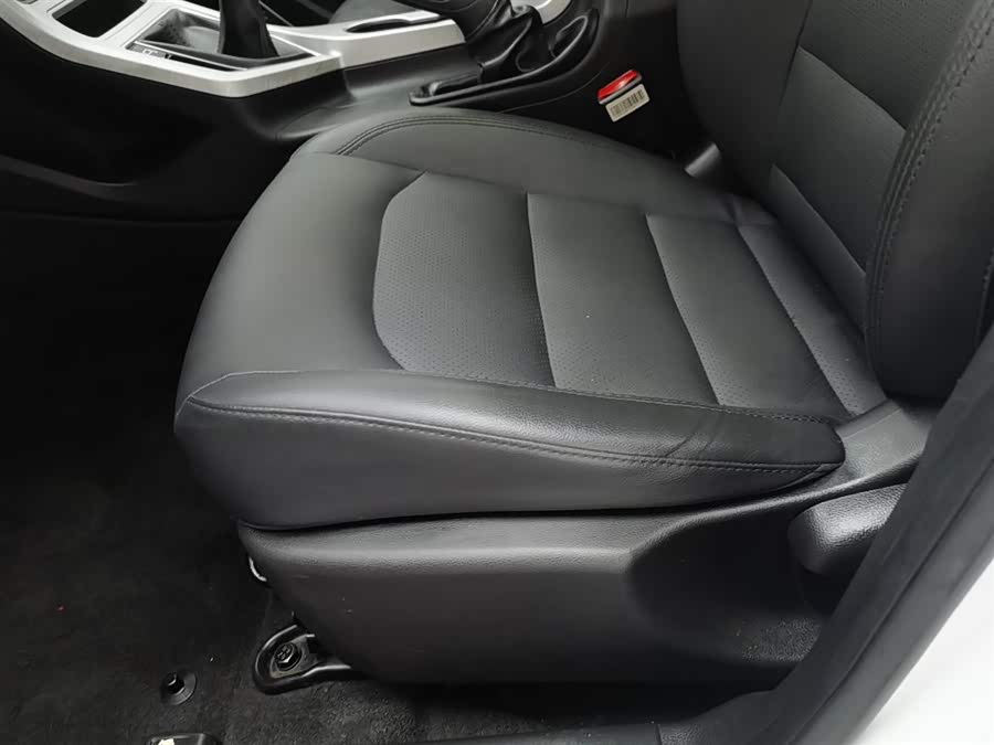 GEELY Vision 2019 car image #21