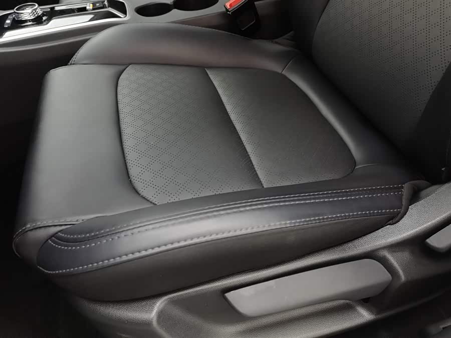 Changan Eado EV 2023 immagine di auto #21