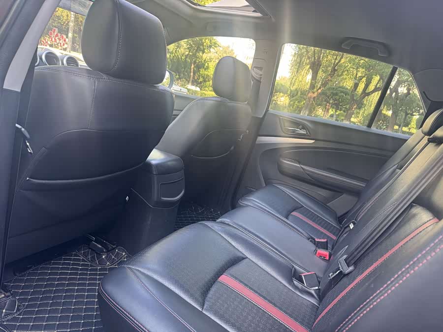 BYD S7 2014 car image #21