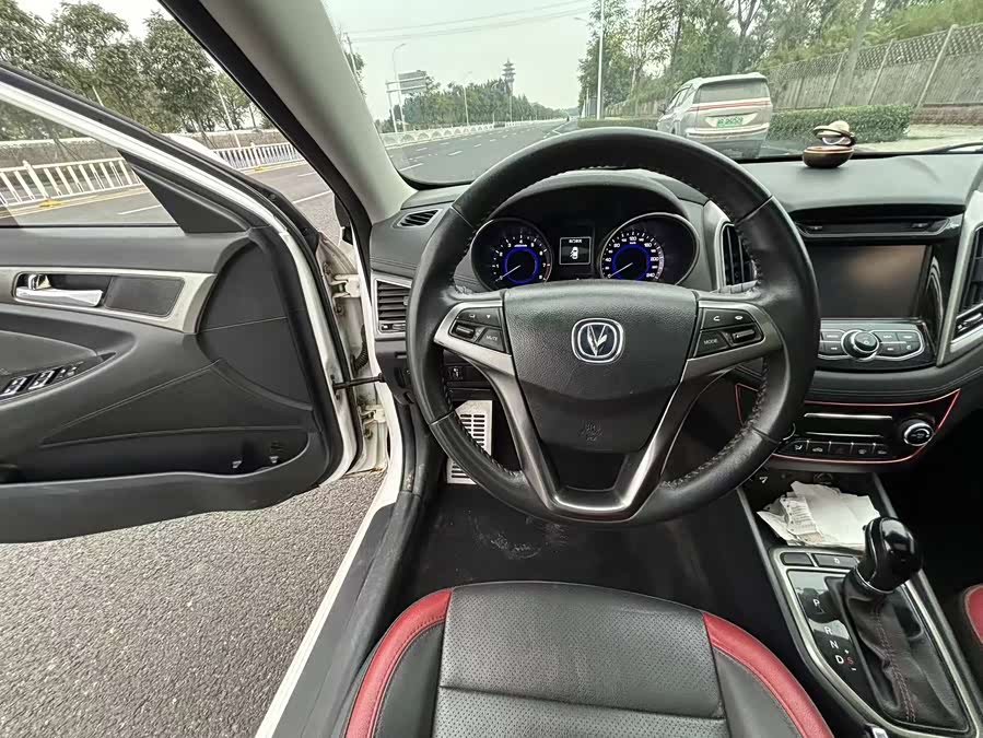 Changan Eado XT 2016 car image #21